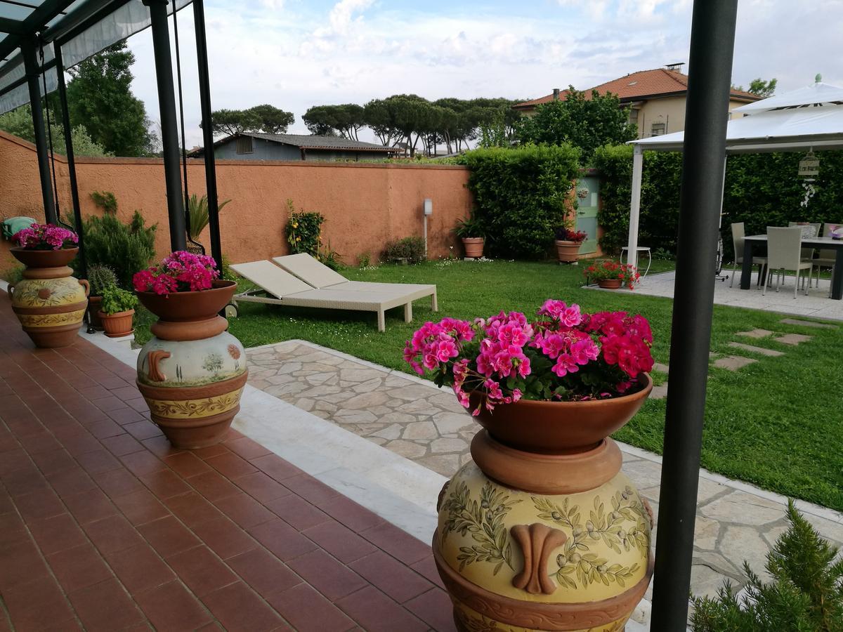 Giusy Bed And Breakfast Marina Di Carrara Ngoại thất bức ảnh