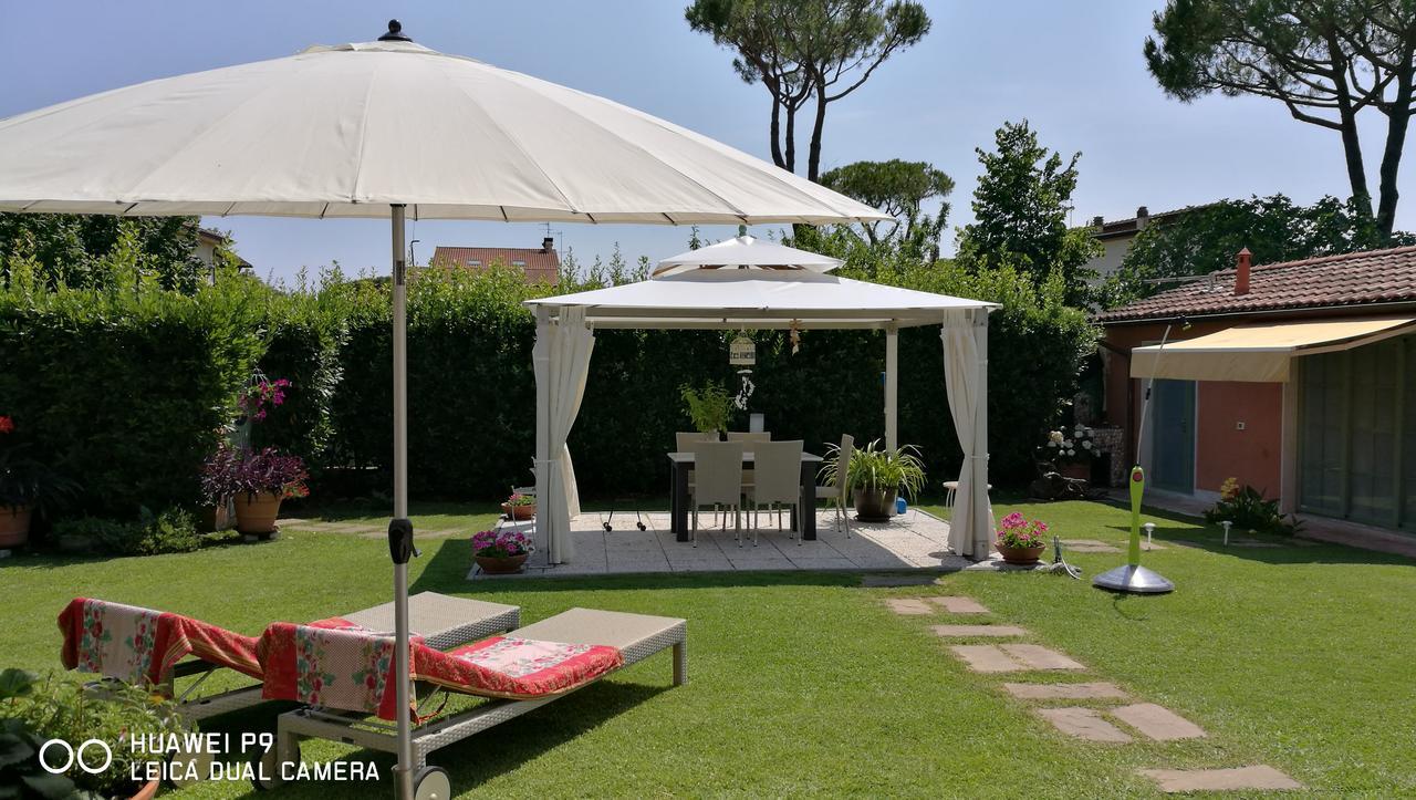 Giusy Bed And Breakfast Marina Di Carrara Ngoại thất bức ảnh