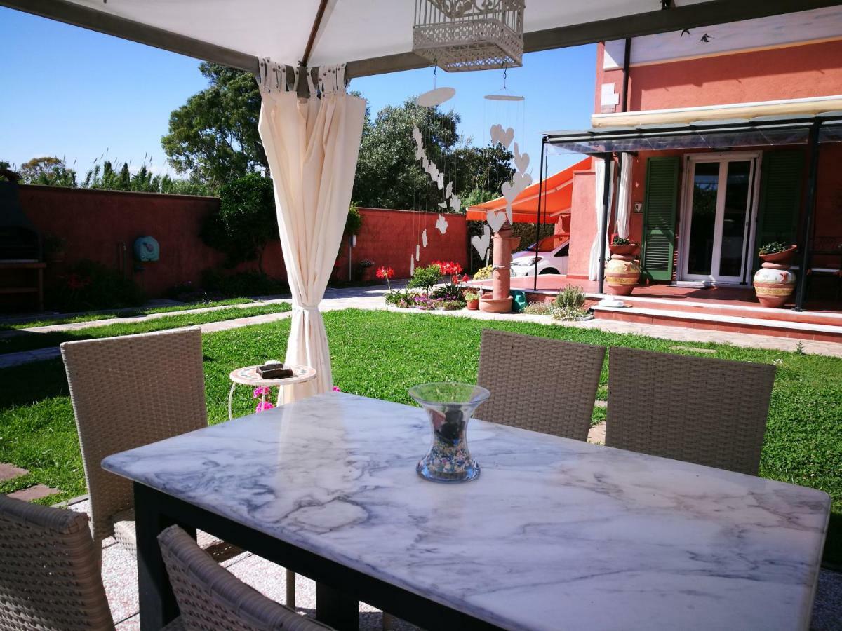 Giusy Bed And Breakfast Marina Di Carrara Ngoại thất bức ảnh